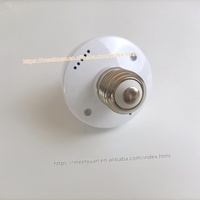 Douille connectée Tuya WiFi E27 avec télécommande sans fil, prise intelligente marche/arrêt pour support d'ampoule LED