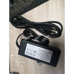 Adaptador de corriente universal Skynet - Product Image 4