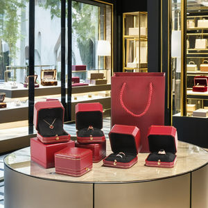 สร้อยคอสร้อยข้อมือสไตล์ยุโรปคุณภาพสูงกล่องใส่เครื่องประดับทำจากหนัง PU กำมะหยี่หรูหรา - Product Image 1