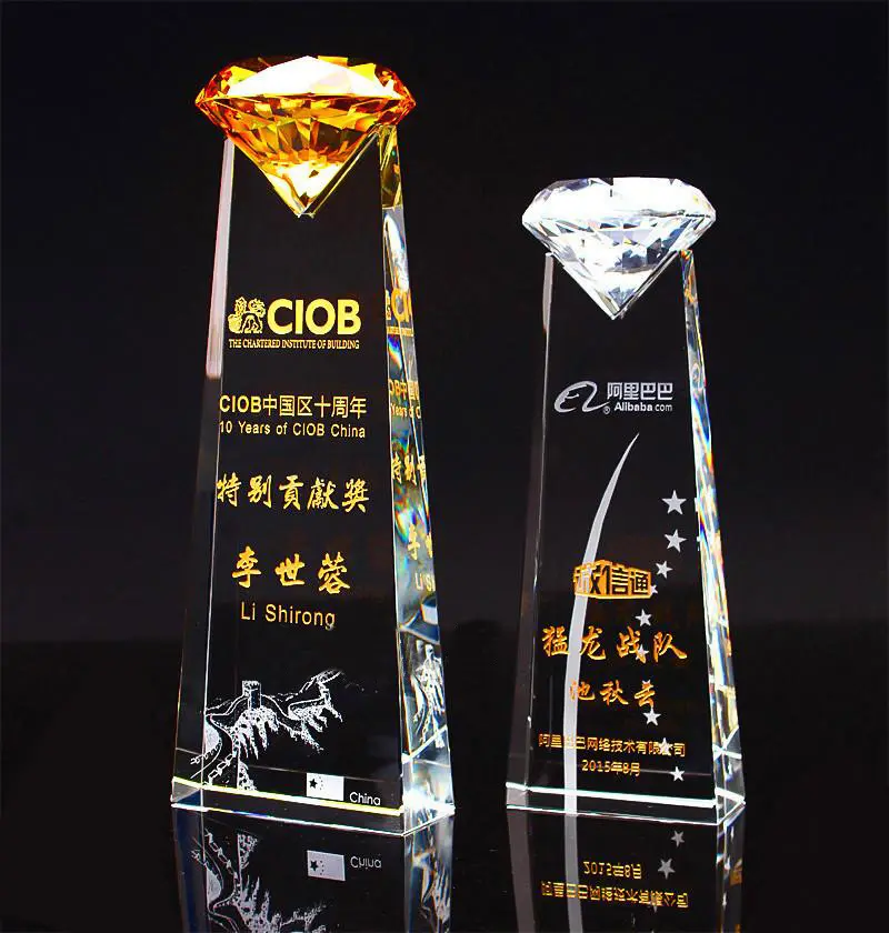 Op Maat Gemaakte Logo Gegraveerde Diamant Vorm Kristal Award Trofee