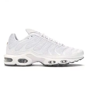 Nouvelle Arrivée 2026 Chaussures de Course Sportives <span class=keywords><strong>Tn</strong></span> Plus Grande Taille US 12 Triple Noir Blanc Bleu Ciel Rebelles pour Hommes - Product Image 3