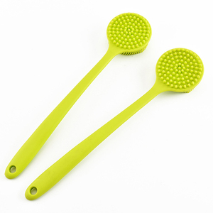 Brosse de bain exfoliante double face en silicone à long manche souple pour le corps, éponge de nettoyage longue pour le bain - Product Image 2