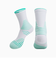 Chaussettes de basketball pour hommes avec semelle en tissu éponge, mi-mollet, respirantes, pour la course et le sport, antidérapantes, absorbant la transpiration, chaussettes de performance