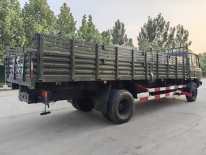 Camion utilisé de cargaison de Dongfeng 4*2 9.6m Cummins Engine 153HP Camion Prix bas - Product Image 5