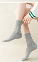 Chaussettes de sport jetables unisexes en coton tricoté fantaisie de haute qualité 2026 pour la course en extérieur, durables et tendance