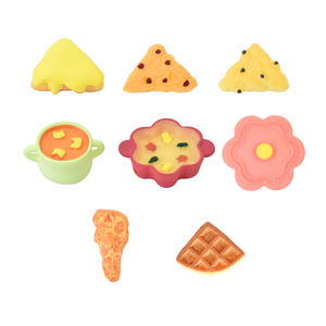 Divertidos Mini Accesorios de Resina para Cocina: Olla de Sopa 3D y Miniatura de Muslo de Pollo con Pan, Encantos de Comida en Miniatura - Product Image 6