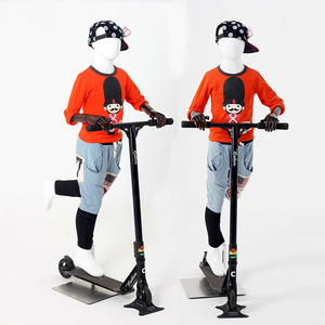 ขายส่งการออกแบบใหม่สีขาวเด็กเด็กหุ่นนางแบบสกู๊ตเตอร์นางแบบที่มีหัวไข่ - Product Image 1