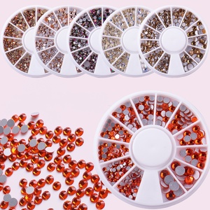 12 Rejillas de Cristales Planos Iridiscentes Mixtos para Decoración de Uñas y Joyería al por Mayor - Product Image 4