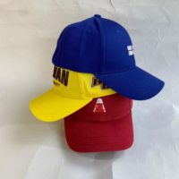 Casquette de baseball personnalisée brodée en sergé de coton jaune, rouge et bleu pour événements sportifs d'équipe et cadeaux d'entreprise