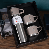 Vente chaude portable en acier inoxydable voyage Thermos bouteille d'eau en acier inoxydable cadeau d'affaires tasse flacon à vide ensemble avec 2 tasses