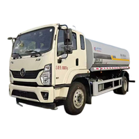 Camion pulvérisateur d'eau à moteur diesel Euro 3 15CBM 4X2 pour l'irrigation paysagère, la suppression de la poussière et l'aménagement paysager municipal