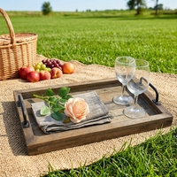 Großhandel Antikes Vintage Holz-Serviertablett Farmhaus Dekoratives Distressed Metall-Griff Küchen- und Wohnzimmer-Tablett Handgefertigt
