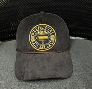 Sombrero de Pico de Pato Personalizado con MOQ Bajo, Directo de Fábrica para Marcas de Moda - Product Image 1