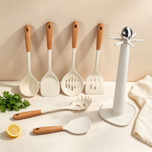 Ensemble de 6 ustensiles de cuisine en silicone avec manche en bois de hêtre, spatule de cuisson résistante à la chaleur pour poêle antiadhésive - Product Image 2