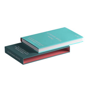 Livre relié à la perfection sur mesure, <span class=keywords><strong>couverture</strong></span> rigide, impression <span class=keywords><strong>de</strong></span> pochette en papier numérique, pelliculage, découpe à la presse avec vernis sélectif UV - Product Image 2