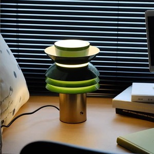 Lámpara de mesa de cristal en capas E27 LED 220V, iluminación de escritorio que cuida la vista para decoración de hoteles y casas de huéspedes - Product Image 1