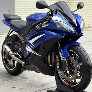 Moto Sportiva a Benzina Usata Yamaha R6 600cc Quattro Cilindri Raffreddata ad Acqua, Velocità Massima >280km/h, Ispezione Completa - Product Image 1