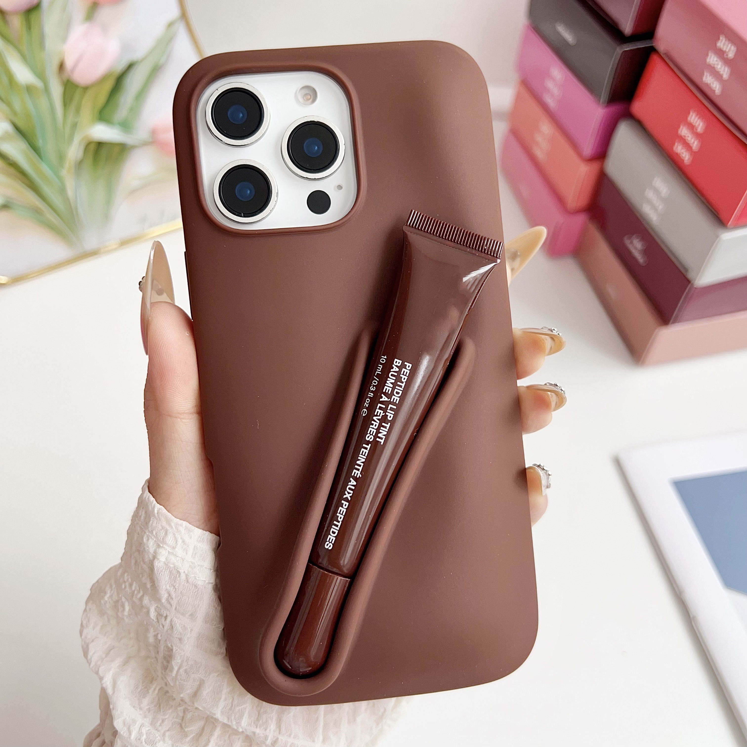 สีน้ำตาล