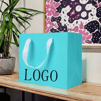 Sacs cadeaux classiques en papier kraft avec poignées torsadées, logo personnalisé, chaussures, vêtements, matériaux recyclés, taille personnalisable, impression