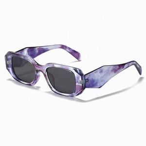 <span class=keywords><strong>2022</strong></span> plus récent concepteur femmes lunettes de soleil à la mode lunettes de soleil carrées avec Logo personnalisé cadres colorés bleu noir blanc-vente en gros - Product Image 5