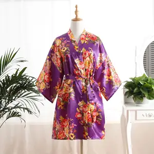 Kimono de satén con estampado de pavo real para mujer, bata de noche de satén