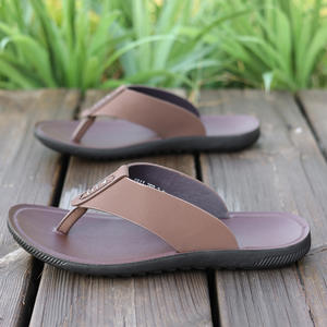 Sandalias de Verano 2026 para Hombre, Chanclas Antideslizantes, Elegantes y Modernas, Pantuflas Casuales para Hombre - Product Image 1