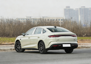 BYD Qin <span class=keywords><strong>L</strong></span> DM-i Premium 2026, berline PHEV 5 places, autonomie CLTC de 210 km, batterie Blade, consommation de carburant faible de 2,79 <span class=keywords><strong>L</strong></span>/100 km - Product Image 2