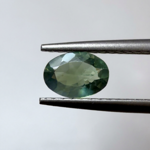 Piedra de Alejandrita Suelta, Corte Ovalado, Cambio de Color Verde Azulado, Facetada, 6.80x5mm, 0.60ct, Gema Rara de Colección, para Joyería Fina, Natural - Product Image 1