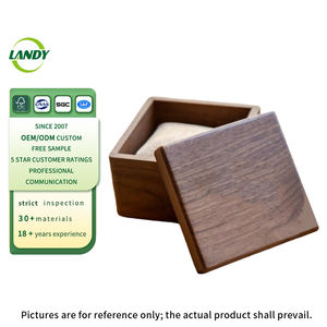 Boîte en bois de noyer poli personnalisée avec gravure au laser artisanale pour coffret de montres haut de gamme - Product Image 1