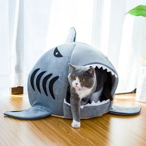 Lit pour chat en forme de requin dessin animé maison pour chien d'intérieur chaude et confortable pour petits animaux de compagnie grotte de tente de chenil durable pour animaux de compagnie - Product Image 1