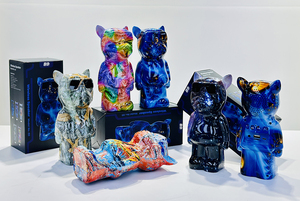 Mini altavoz decorativo para el hogar con estilo estampado de graffiti lindo perro de plástico B9 altavoz inalámbrico Altavoz Bluetooth - Product Image 6