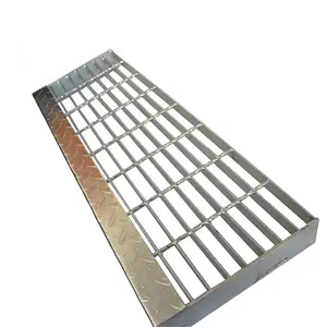 热浸镀锌钢格板楼梯踏板S235jr钢格板镀锌金属格栅板Gi格栅