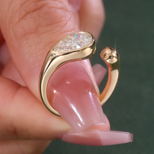 Anillos de compromiso y matrimonio de moda 2026 Fing personalizados de oro real de 18k con engaste de bisel y diamante de laboratorio de 1 quilate en forma de pera para mujer - Product Image 3