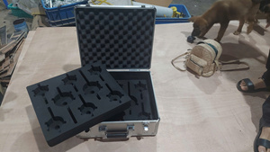 Insert en mousse EVA PE haute densité avec découpe CNC personnalisée pour machines et outils, emballage de protection pour expédition sécurisée - Product Image 4