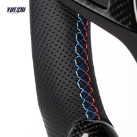 Volant en cuir véritable perforé en fibre de carbone à fond plat, vente chaude d'usine, compatible avec les séries BMW F20 F30 F32 F48 F80 F82