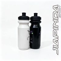 Bouteille d'eau de sport 600 ml sans BPA, en plastique, avec logo, anti-fuite, portable pour la remise en forme, l'entraînement et l'usage quotidien