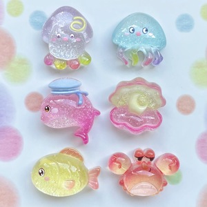 Breloques animaux marins scintillantes couleur chair, étoile de mer, petits poissons, poisson-bouffant, en résine, accessoires DIY, technique d'huile coulante pour sandales - Product Image 3