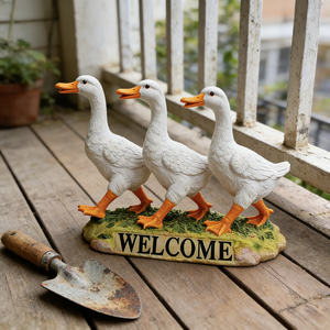 Letrero <span class=keywords><strong>de</strong></span> Bienvenida <span class=keywords><strong>de</strong></span> Resina para Exteriores con Diseño <span class=keywords><strong>de</strong></span> Familia <span class=keywords><strong>de</strong></span> Patos, Linda Estatua <span class=keywords><strong>de</strong></span> Ganso para Decoración <span class=keywords><strong>de</strong></span> Jardín o Porche, Figura <span class=keywords><strong>de</strong></span> Animal Resistente a la Intemperie para Decoración Rústica - Product Image 5