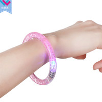 Pulsera LED T-Worthy de Plástico con Burbujas para Fiestas de Navidad, Portátil, Promocional, Venta Directa de Fábrica