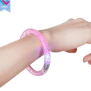 Pulsera LED T-Worthy de Plástico con Burbujas para Fiestas de Navidad, Portátil, Promocional, Venta Directa de Fábrica - Product Image 5