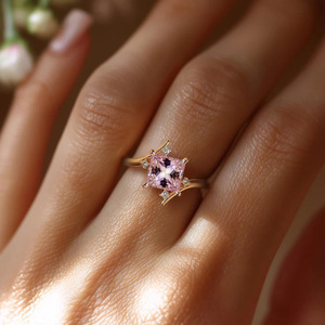 Anello a rombo rosa con accenti per donna, stile dolce e di nicchia, accessorio alla moda per feste, regalo - Product Image 3