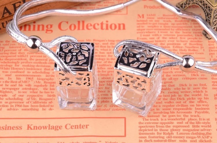Hanging Car Perfume Glass Bottle Essential Oil Diffuser, Aromatherapy Car Air Freshener