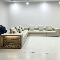 Canapé modulaire de luxe en cuir en forme de L avec armoire lumineuse LED, canapé sectionnel VIP personnalisé pour appartement, hôtel, KTV, boîte de nuit, en bois