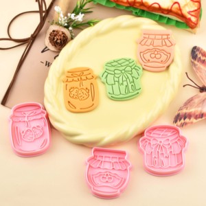 Série de moules à biscuits en forme de pot de sauce, <span class=keywords><strong>emporte</strong></span>-pièces 3D en forme de fraise, en plastique écologique, pour la simulation de <span class=keywords><strong>confiture</strong></span> et l'impression DIY sur argile - Product Image 5