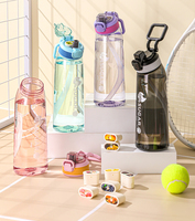 Bouteille d'eau aromatisée Smaken Tritan de 700 ml avec pod de saveur pour un goût et une odeur personnalisés