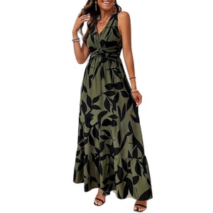 La dernière robe décontractée pour femme à col en V sans manches, imprimé floral, avec ourlet torsadé et volants, robe maxi - Product Image 4