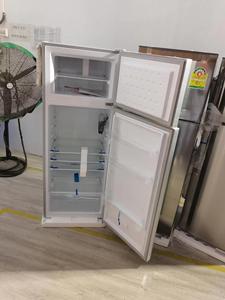 Réfrigérateur à double porte BCD-220W écoénergétique avec congélateur supérieur et dégivrage automatique - Product Image 3
