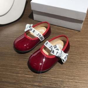 Chaussures de sport haut de gamme confortables et respirantes pour filles, idéales pour le quotidien, les loisirs, les bébés, les enfants, les fêtes, la saison hivernale, avec semelle extérieure en plastique. - Product Image 4