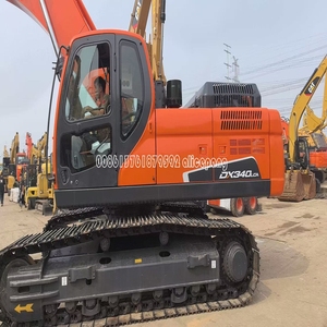 Excavadora de cadenas Doosan DX340 usada con motor original de 256 hp y cilindrada de 7.64 litros para minería y construcción. - Product Image 4
