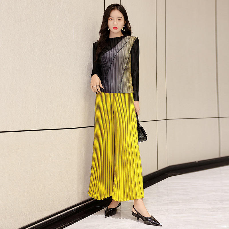 สีเหลือง